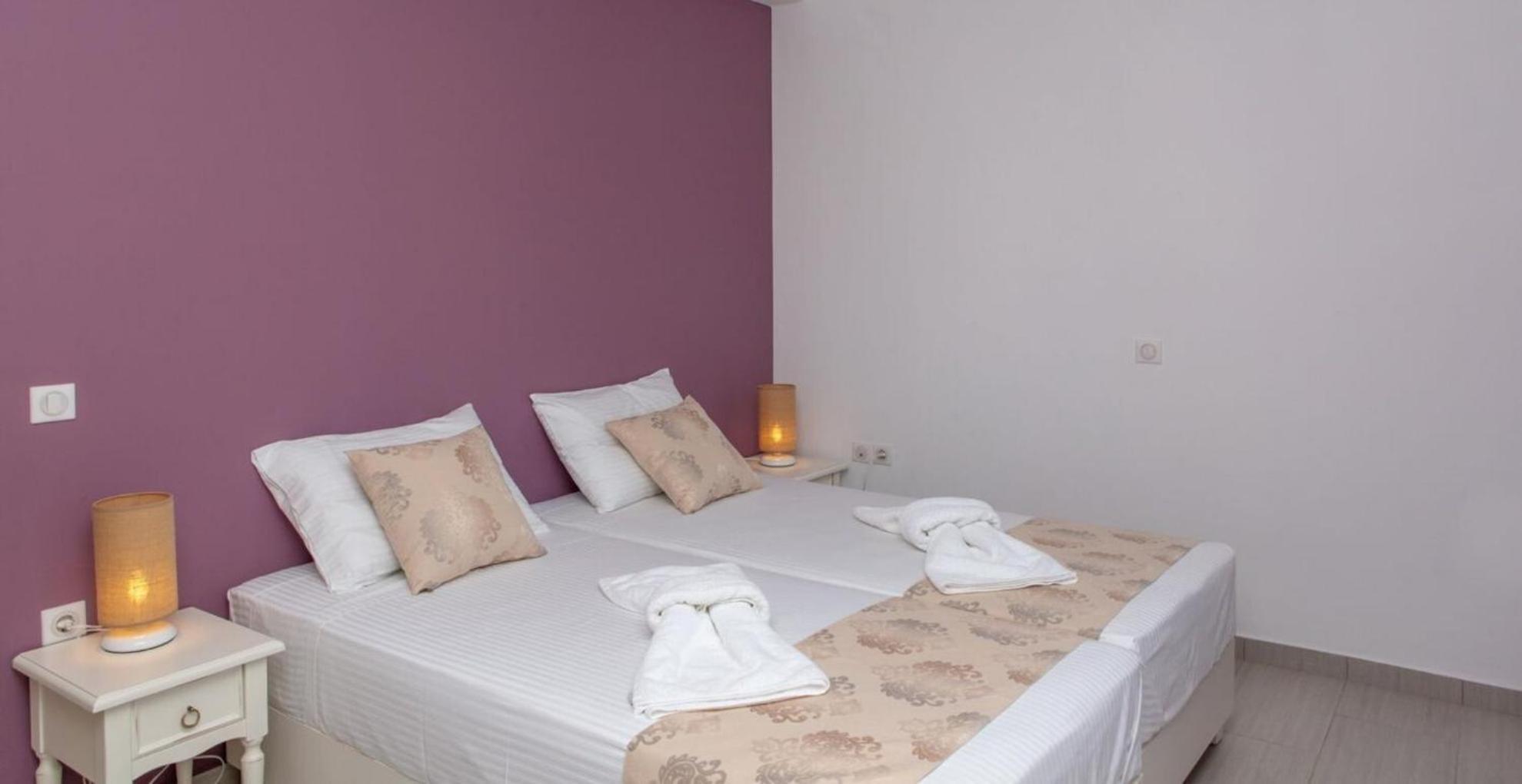 Sun And Moon Villas Pirgaki  ภายนอก รูปภาพ
