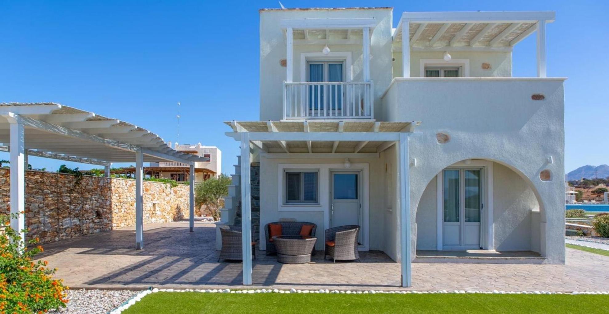 Sun And Moon Villas Pirgaki  ภายนอก รูปภาพ