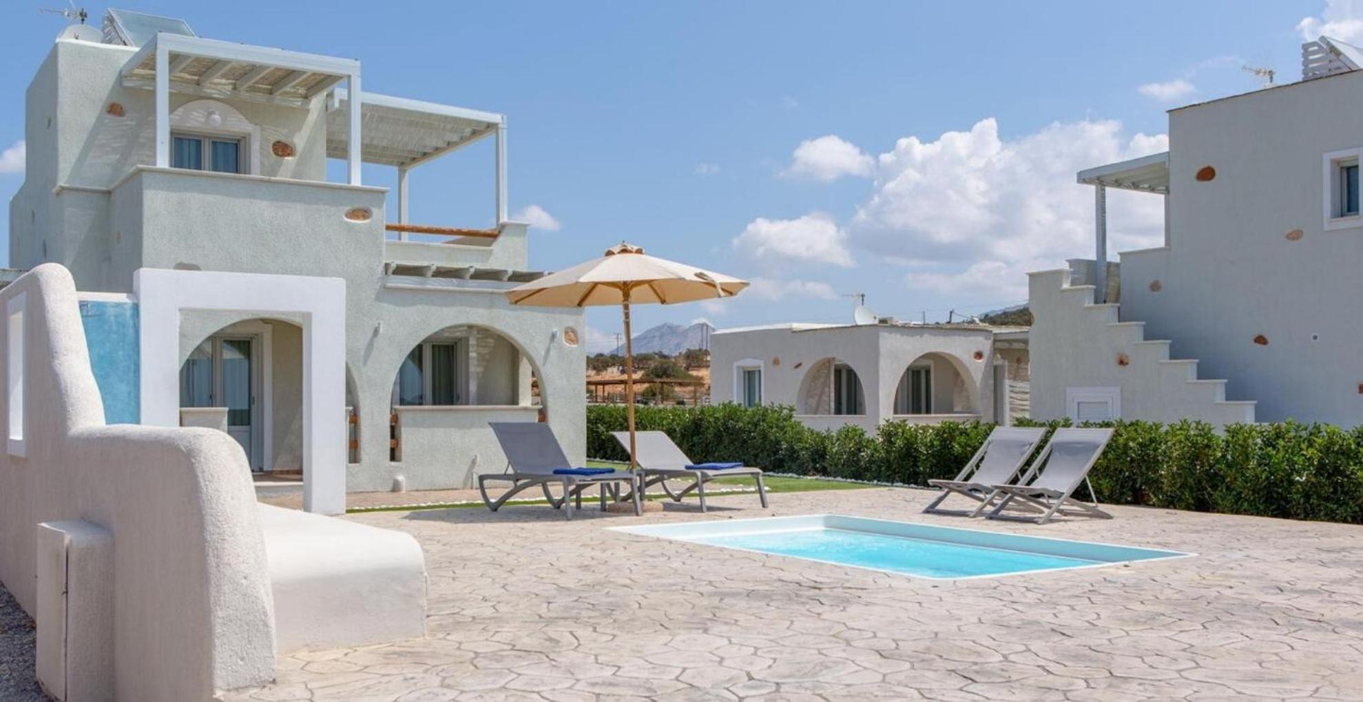 Sun And Moon Villas Pirgaki  ภายนอก รูปภาพ